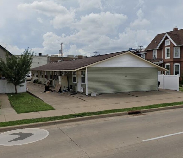 1212 4th St S, La Crosse, WI 54601 - photo 1