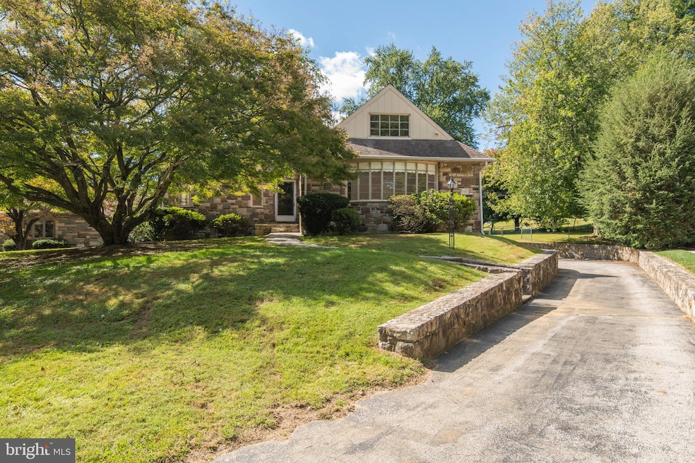 1112 Gainsboro Rd, Bala Cynwyd, PA 19004 - photo 1