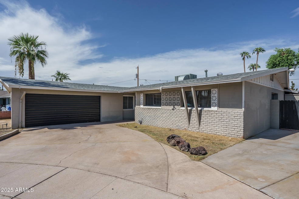 4010 W Solano Dr N, Phoenix, AZ 85019 - photo 1