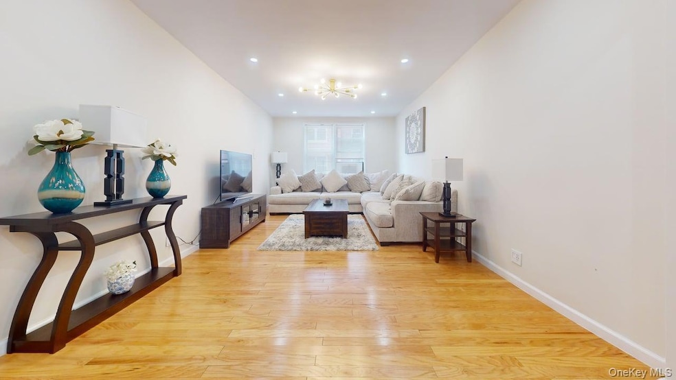 67-40 Booth St unit 3A, Forest Hills, NY 11375 - photo 1