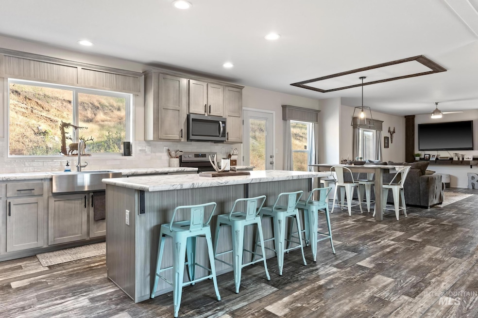 159 Porter Creek Rd, Horseshoe Bend, ID 83629 - photo 1