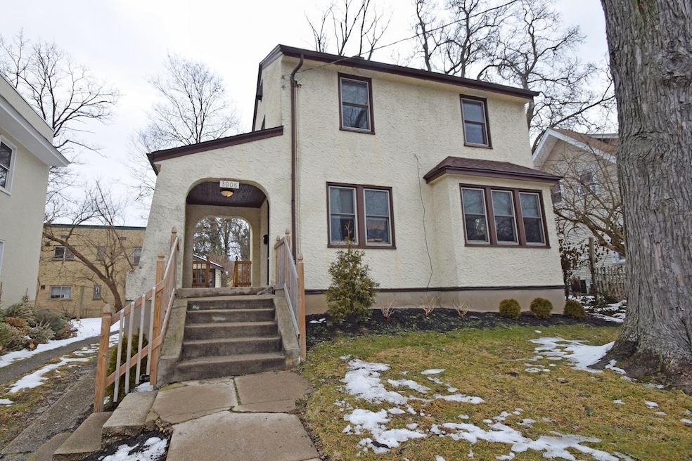 Location! Stroll to the heart of Pleasant Ridge fr