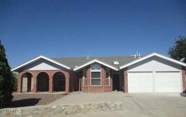 371 Brill Cir, Horizon City, TX 79928 - photo 1