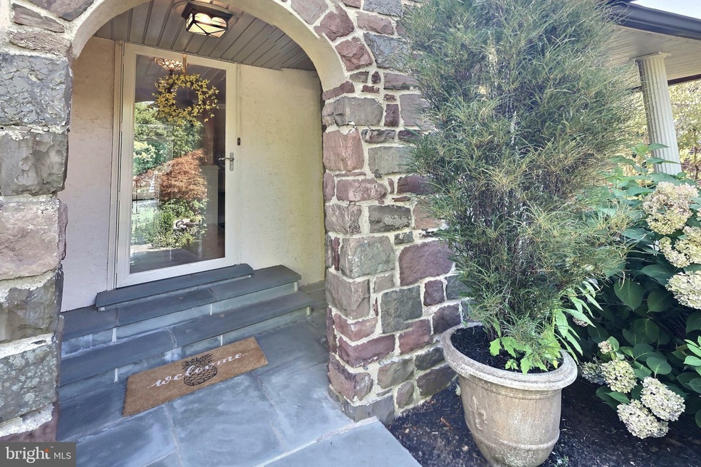 819 Meetinghouse Rd, Ambler, PA 19002 - photo 1