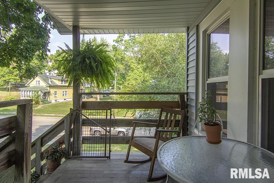 747 Sylvan Ct, Davenport, IA 52803 - photo 1