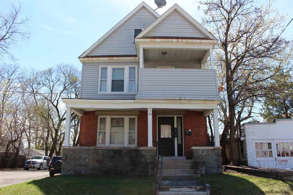 1032 Eastern Ave, Schenectady, NY 12308 - photo 1