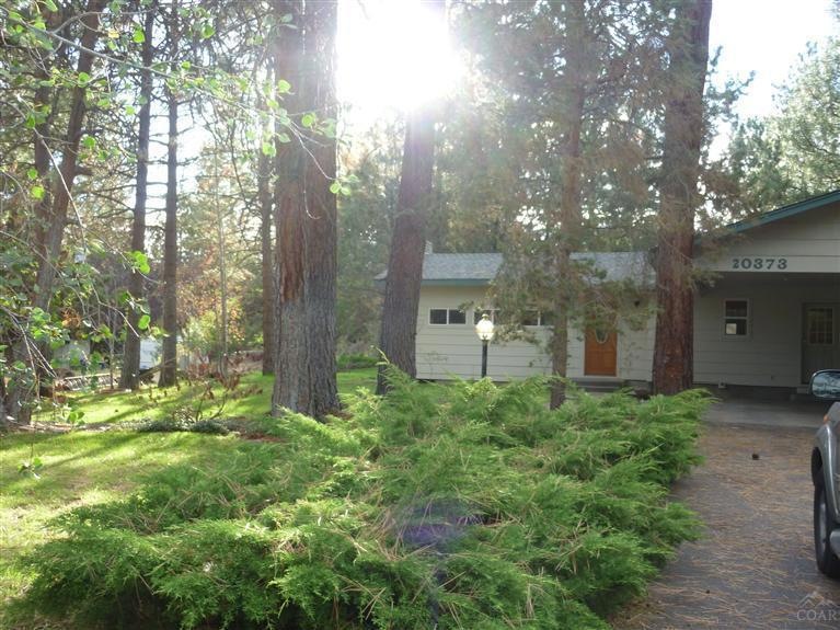 20373 Chewacan Ct, Bend, OR 97702 - photo 1