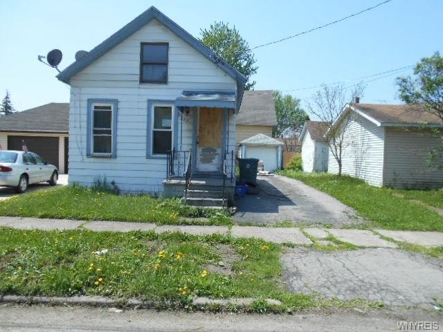 222 Lincoln Ave, North Tonawanda, NY 14120 - photo 1