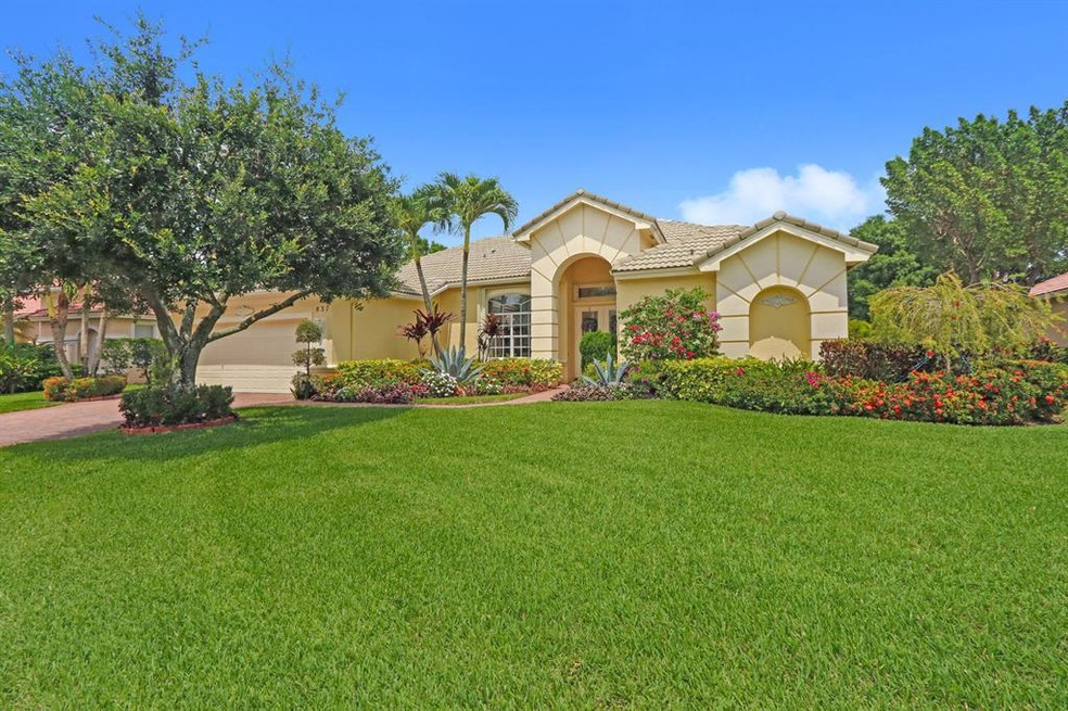 837 SW Blue Stem Way 2