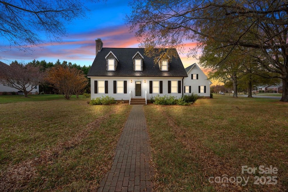 103 Hampshire Ct, Salisbury, NC 28144 - photo 1