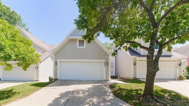 5808 Park Cir, Shawnee, KS 66216 - photo 1