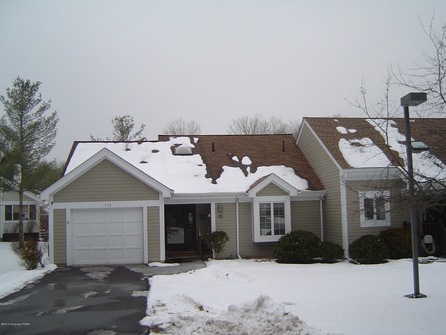 112 Duck Hollow Cir, Stroudsburg, PA 18360 - photo 1