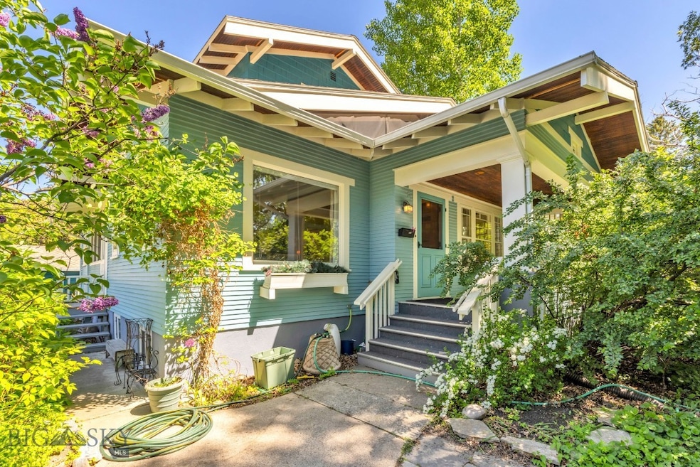 Welcome to 602 S 6th Avenue.