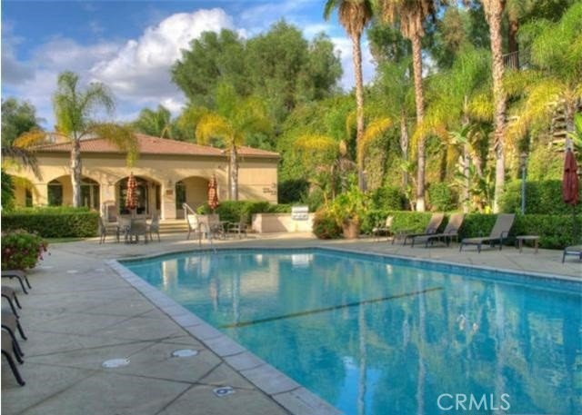 5250 Premiere Hills Cir unit 101, Woodland Hills, CA 91364 - photo 1