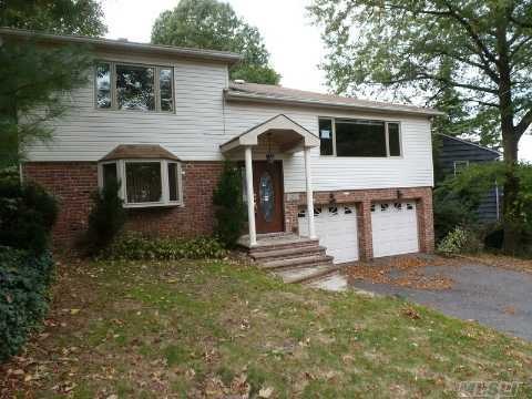 90 Virginia Dr, Manhasset, NY 11030 - photo 1