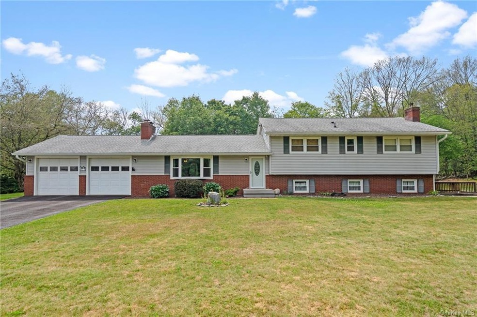 25 Fowler Ln, Rhinebeck, NY 12572 - photo 1