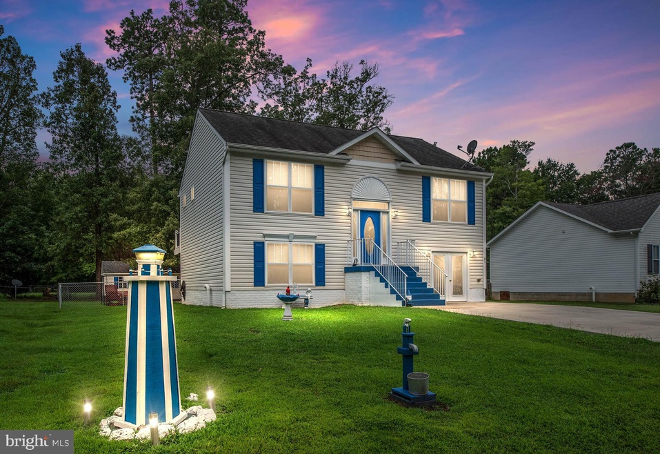 81 Greenway Dr, Colonial Beach, VA 22443 - photo 1