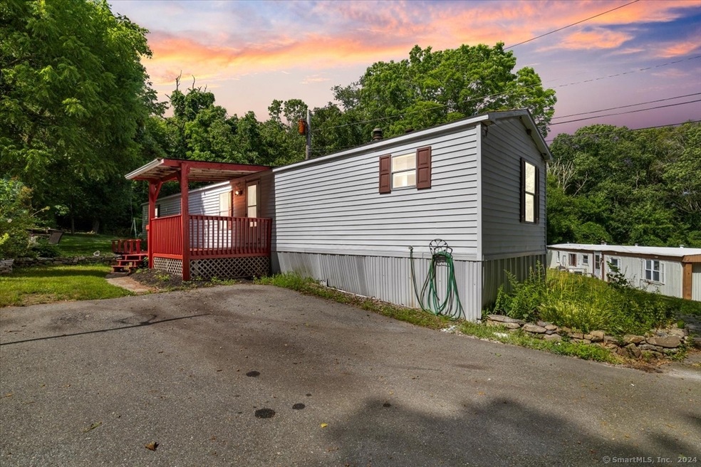 164 Fellows Rd unit 7, Oakdale, CT 06370 - photo 1