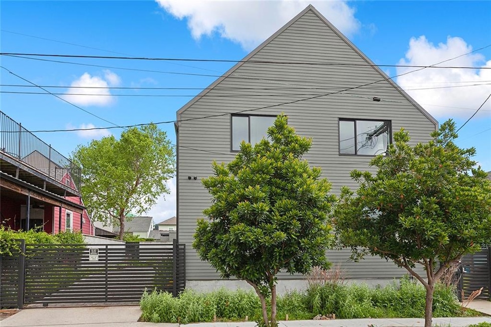 1823 3rd St, New Orleans, LA 70113 - photo 1