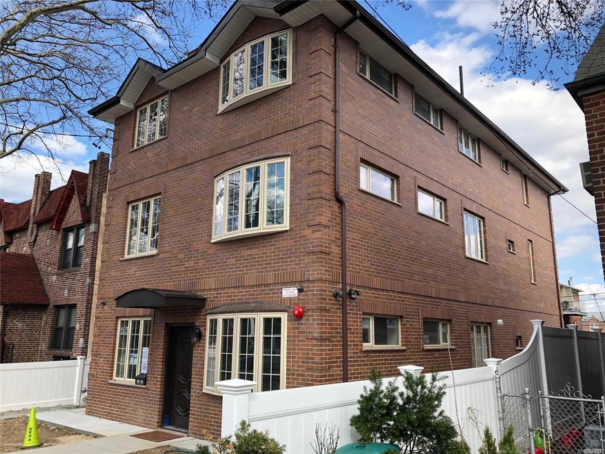 6129 163rd St unit 2 Fl, Flushing, NY 11365 - photo 1