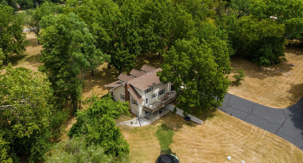 351 Timber Creek, Nixa, MO 65714 - photo 1