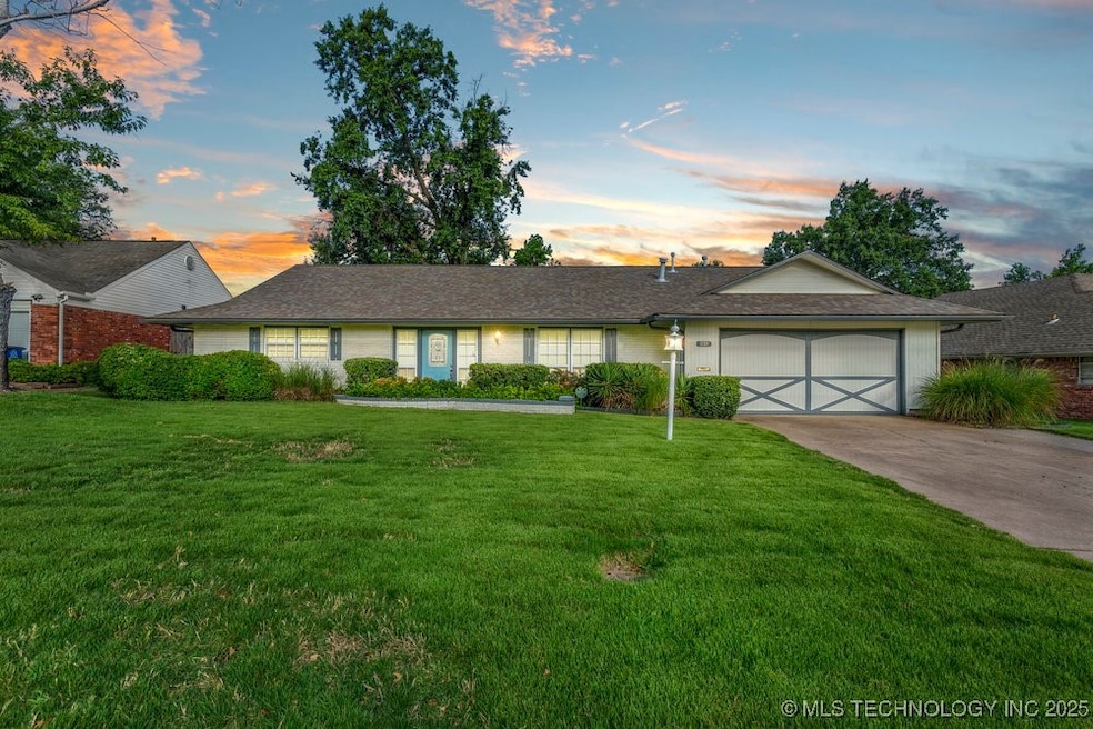 5012 S Irvington Ct, Tulsa, OK 74135 - photo 1