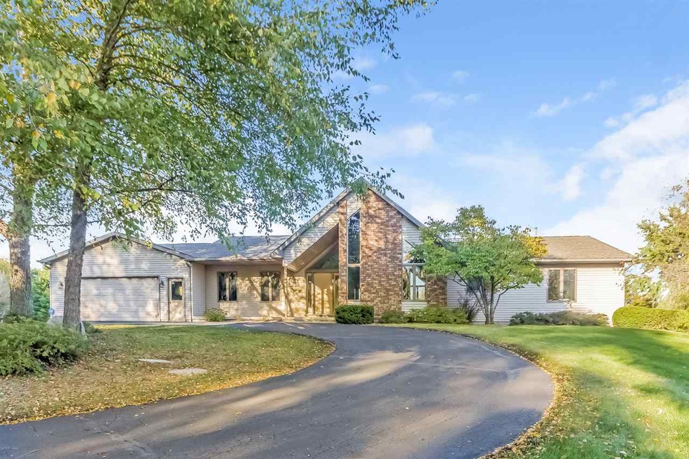 3664 Old Stage Rd, Brooklyn, WI 53521 - photo 1