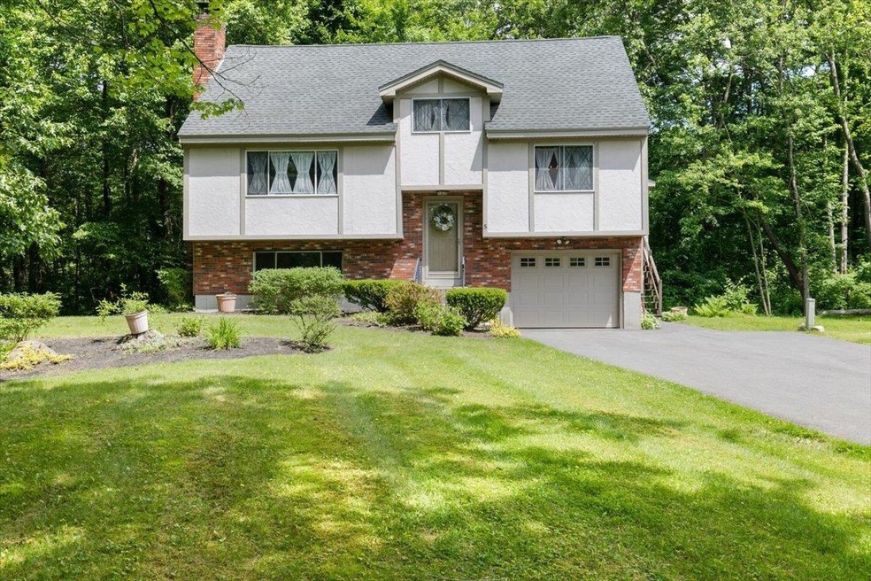 5 Seminole Place, Londonderry, NH 03053 - photo 1