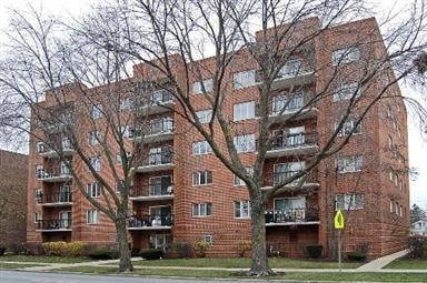820 Graceland Ave unit 401, Des Plaines, IL 60016 - photo 1