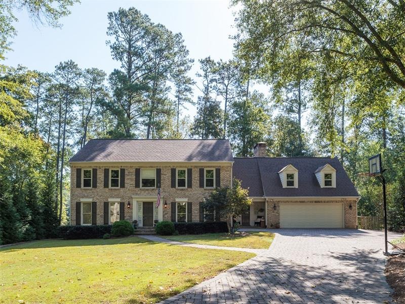 Spacious family home on a large lake lot