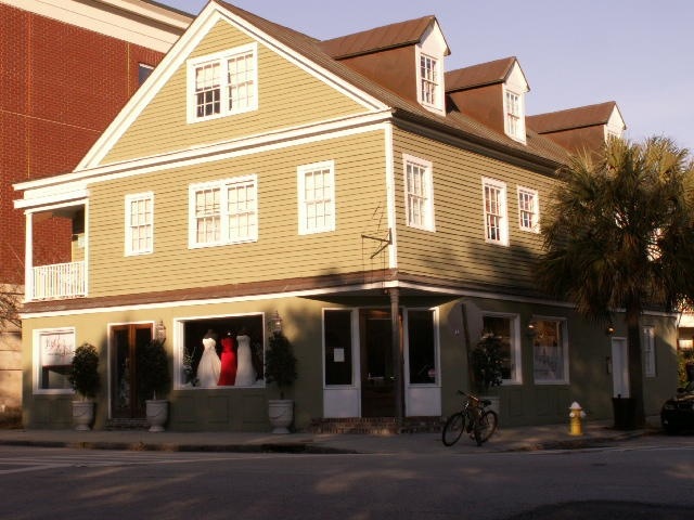 60 Calhoun Exterior 2011 006