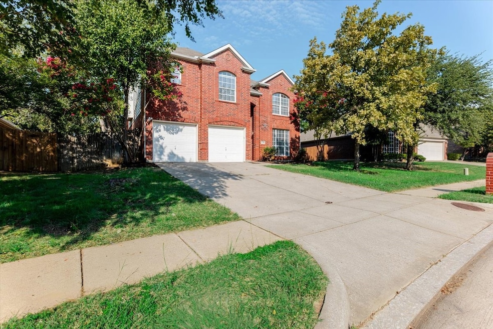 For Sale $399,899 • Co-Listing Agent