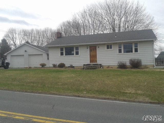 521 Cherry Hill Rd, Nazareth, PA 18064 - photo 1