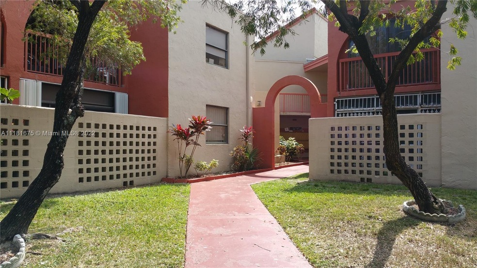 ENTRANCE TO THE BUILDING