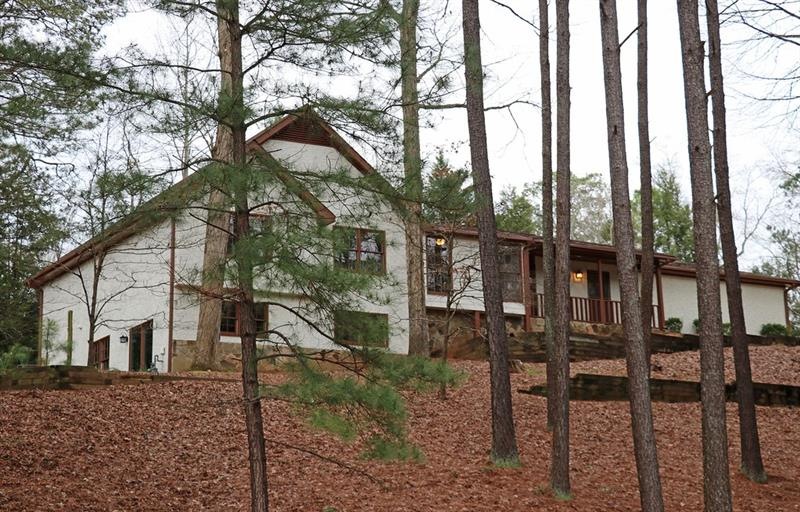 5323 Forest Brook Pkwy, Marietta, GA 30068 - photo 1