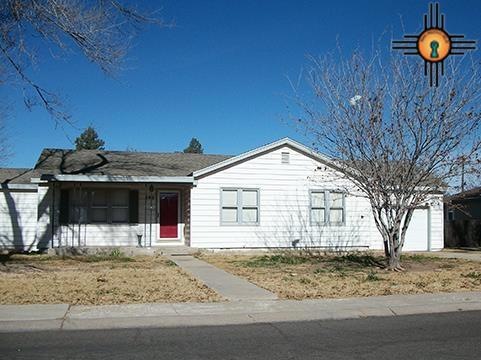 102 E Permian Dr, Hobbs, NM 88240 - photo 1