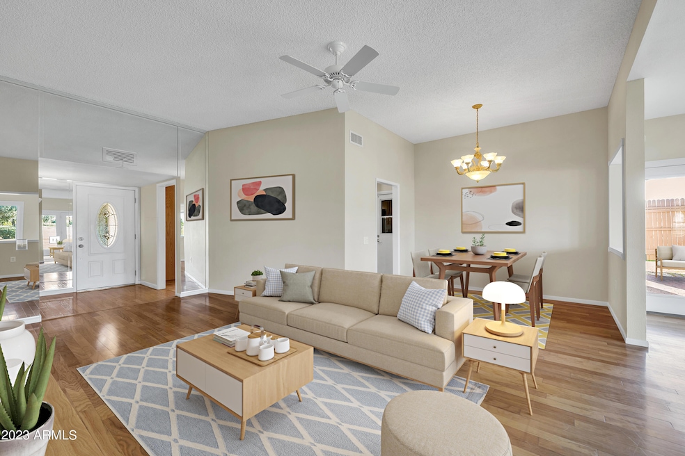 10006 W Highwood Ln, Sun City, AZ 85373 - photo 1