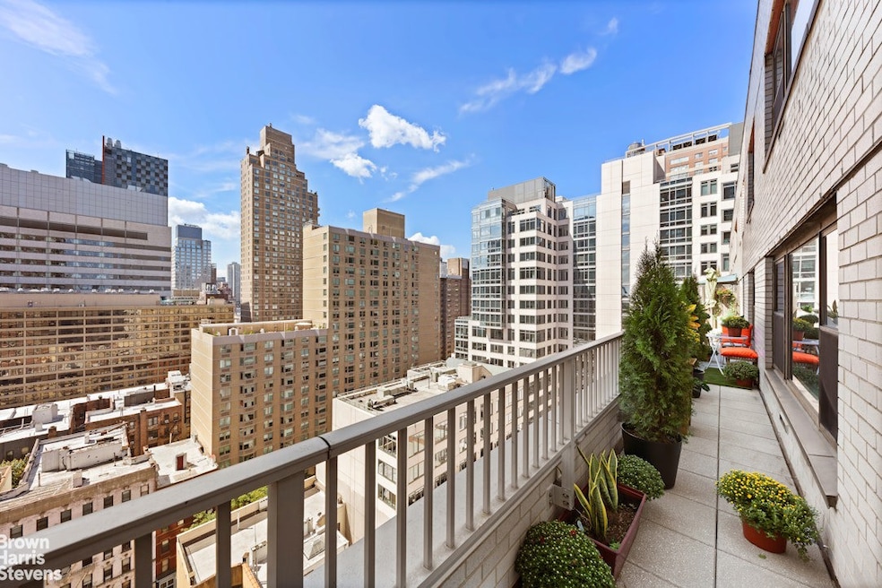 For Sale $1,495,000 • Co-Listing Agent