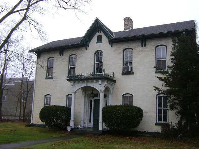 85 N Mulberry St, Logan, OH 43138 - photo 1