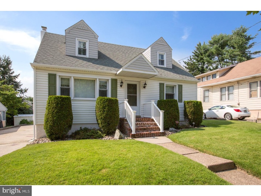 421 Oak St, Audubon, NJ 08106 - photo 1