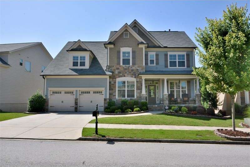 Beautiful Curb appeal!