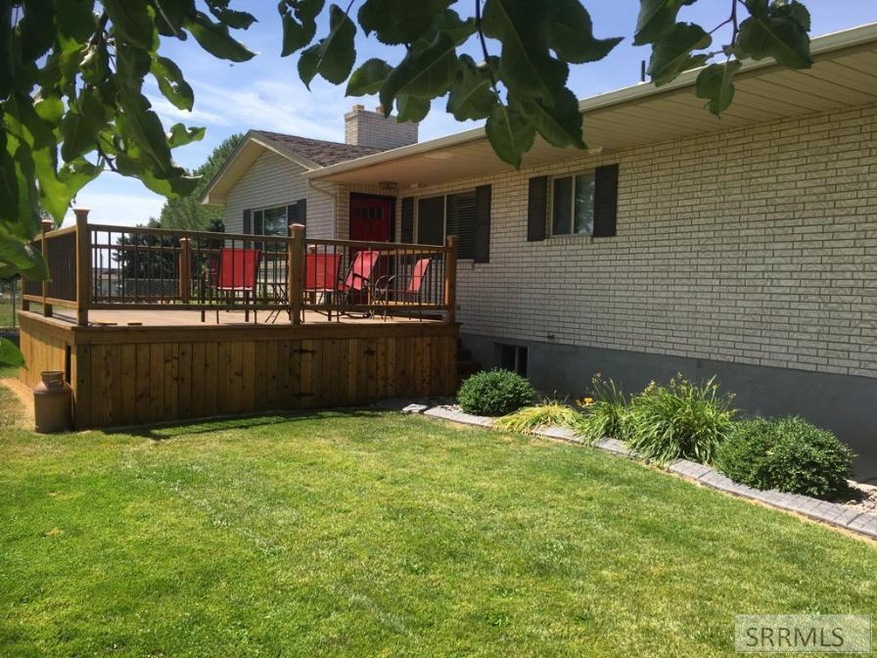 316 N 200 W, Blackfoot, ID 83221 - photo 1