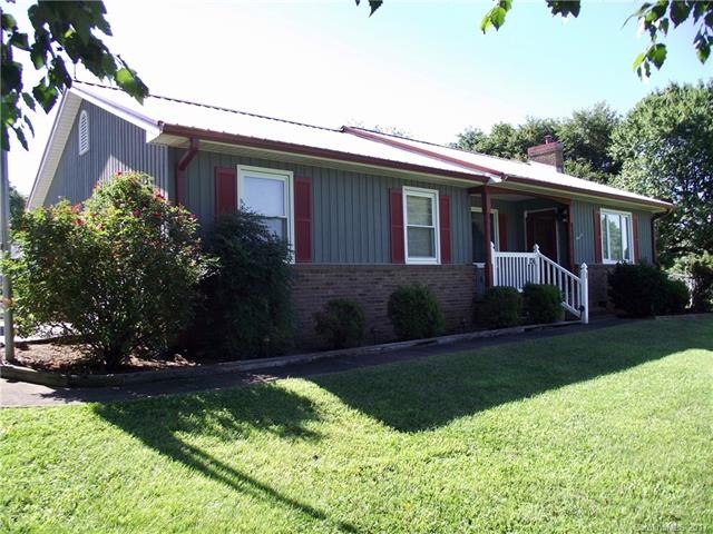 236 N Greenbriar Rd, Statesville, NC 28625 - photo 1