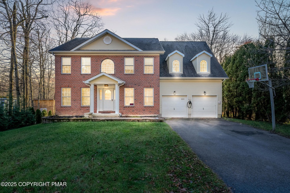 2121 Warwick Cir, Tobyhanna, PA 18466 - photo 1