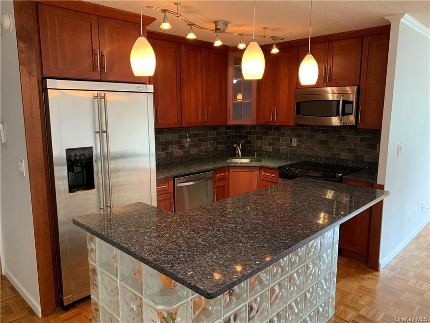 414 Benedict Ave unit 6d, Tarrytown, NY 10591 - photo 1