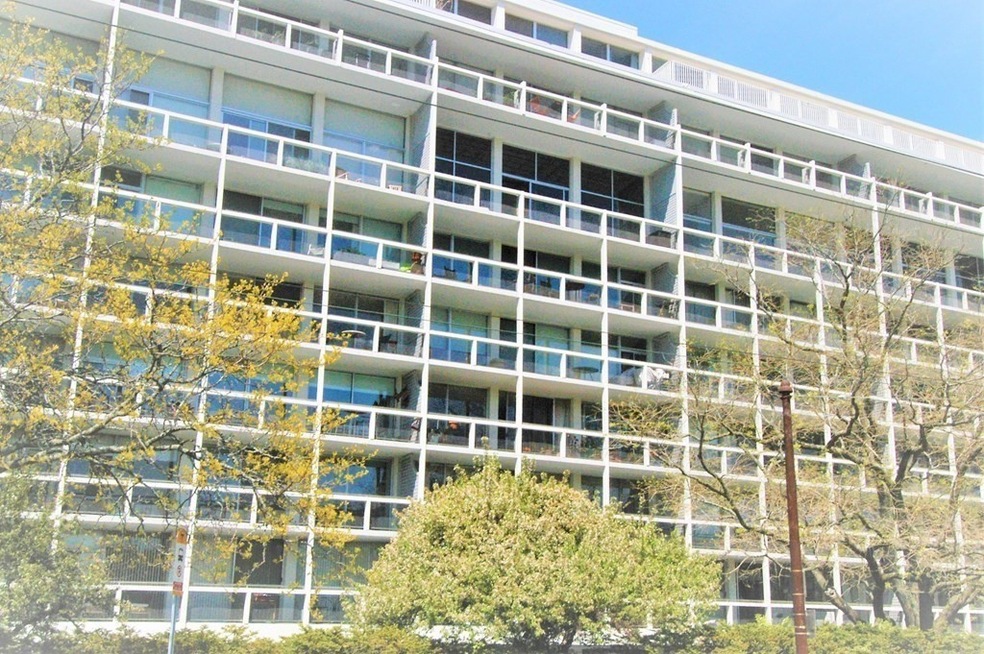 221 Mt Auburn unit 606, Cambridge, MA 02138 - photo 1