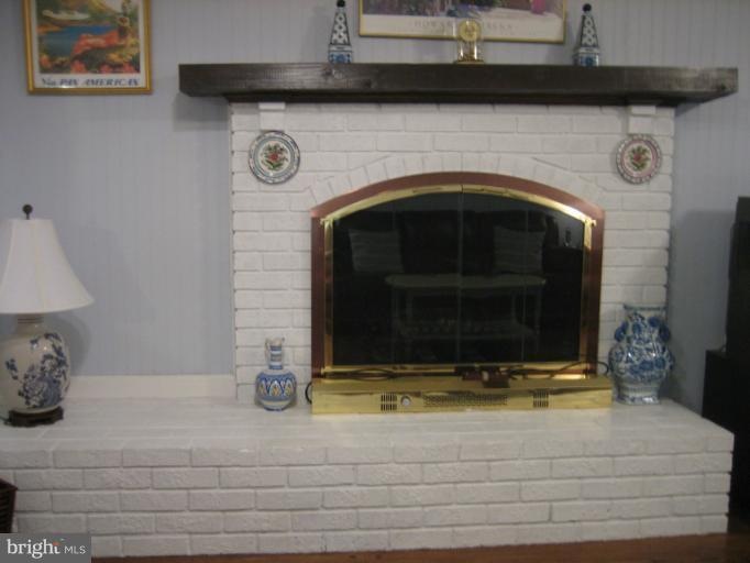 12411 Caisson Rd, Fairfax, VA 22030 - photo 1