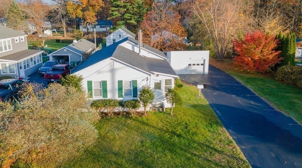 488 Shea St, Fitchburg, MA 01420 - photo 1