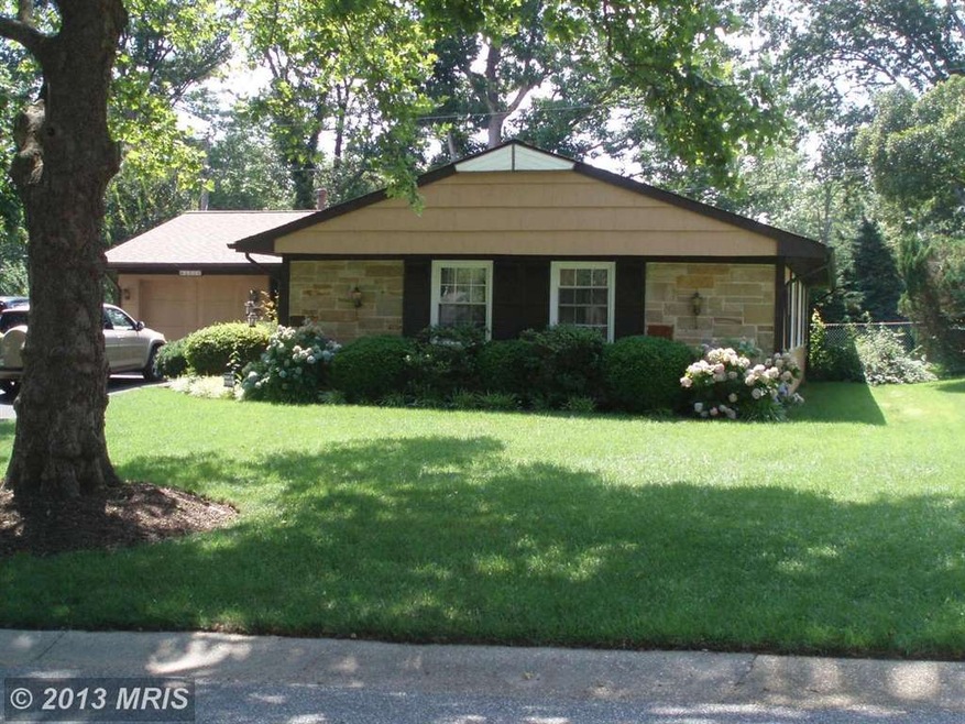 4910 Ridgeview Ln, Bowie, MD 20715 - photo 1