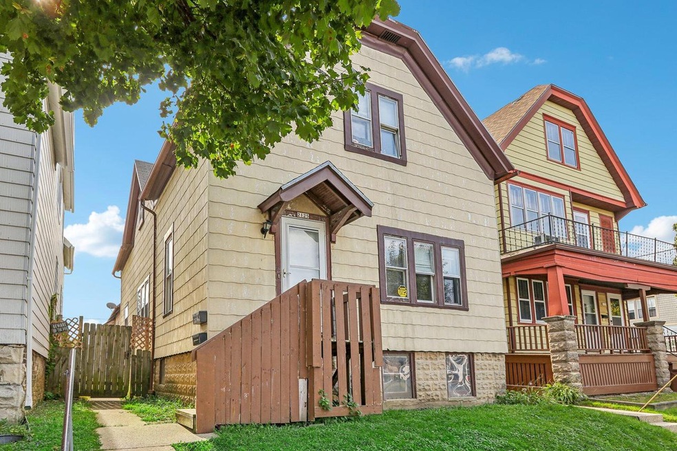 W Grant St-003